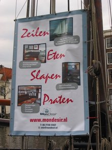 Reclamebord Mon Desir slaapaccommodatie vergaderruimte Haarlem